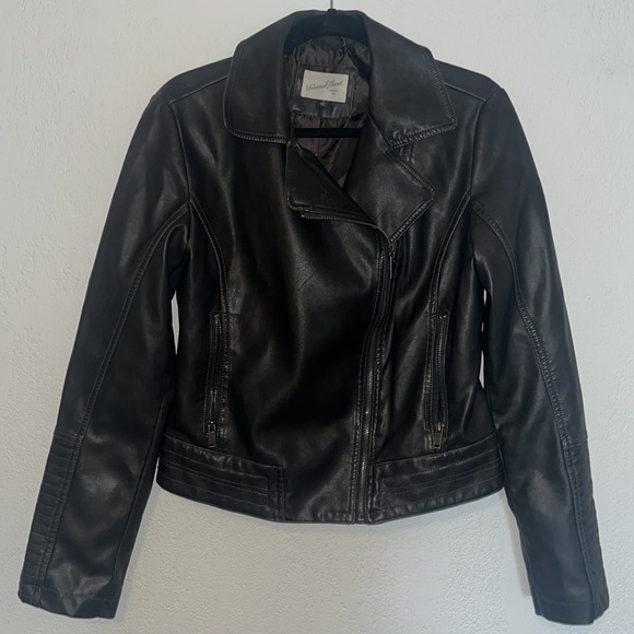 Universal Thread Jackets & Blazers - Universal Threads faux leather moto jacket